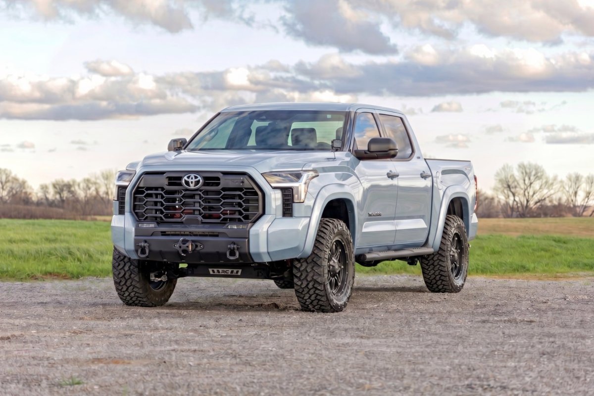 Toyota Tundra Fender Flares - Rough Country - Sport Style - 1K6 Ice Edge - '22-'26